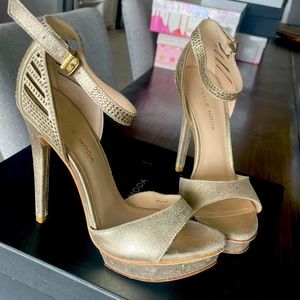 Gold platform Pelle Moda heels
